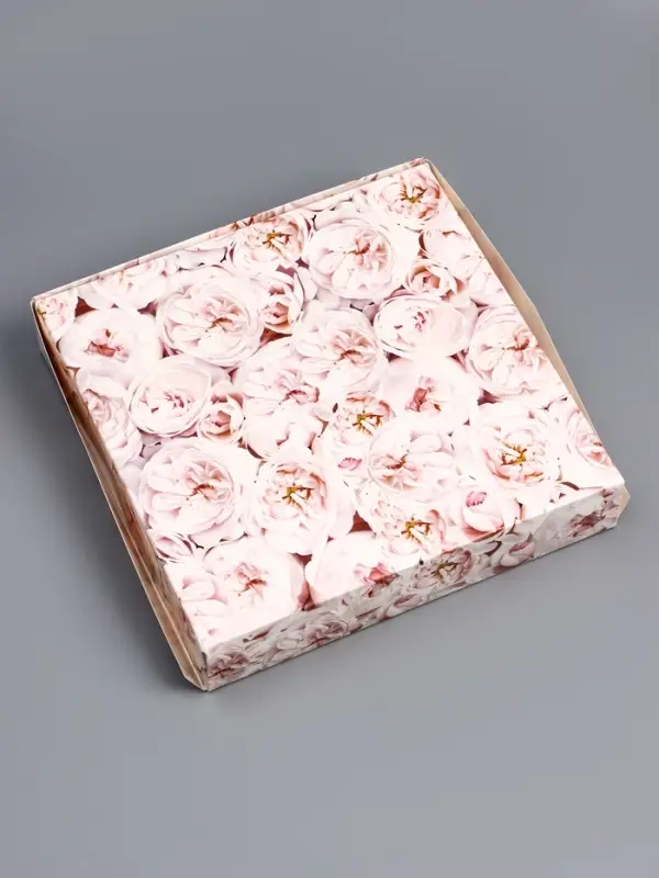 Коробка складная с окном «Пионы», 20×20×4 см Коробка складная с окном «Пионы», 20×20×4 см