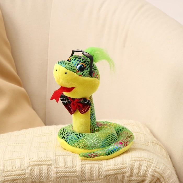 Мягкая игрушка «Змея», в темных очках, 15 см, цвет зелёный Мягкая игрушка «Змея», в темных очках, 15 см, цвет зелёный