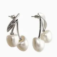 Серьги жемчуг "Вишня", цвет белый в серебре Серьги жемчуг "Вишня", цвет белый в серебре