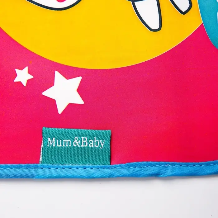 Нагрудник для кормления M&B &laquo;ТРЕНД. Принцессы&raquo; непромокаемый на липучке, МИКС