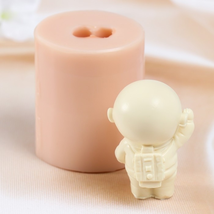 Молд силикон Молд силикон "Космонавт стоит" 6,5х4х3 см