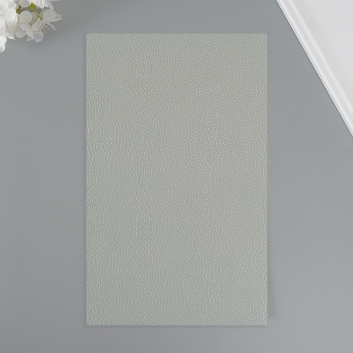 Лист для творчества иск.кожа Лист для творчества иск.кожа "Рисунок Личи" серо-голубой лист 33х20 см толщина 1 мм