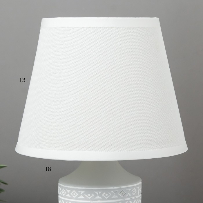 Настольная лампа 16529/1WT E14 40Вт белый 17,5х17,5х26,5 см Настольная лампа 16529/1WT E14 40Вт белый 17,5х17,5х26,5 см