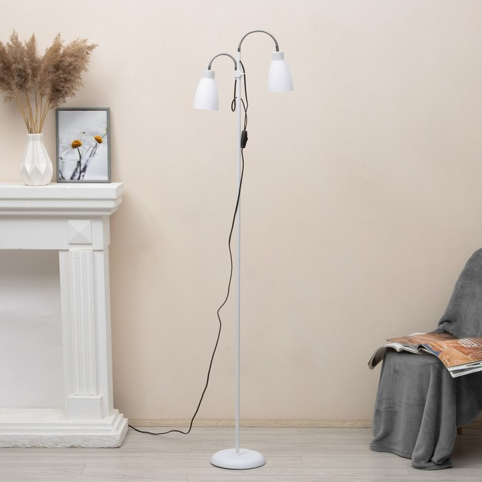 Торшер 19024/2WT E27 40Вт белый 22х22х160 см Торшер 19024/2WT E27 40Вт белый 22х22х160 см