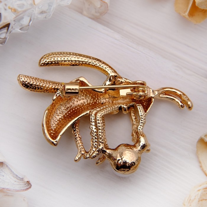 Брошь «Пчелка» с бусиной, цветная в золоте Брошь «Пчелка» с бусиной, цветная в золоте