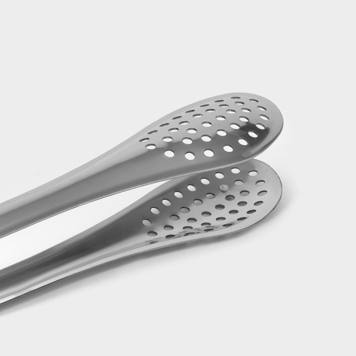 Щипцы кухонные с перфорацией Доляна, 201 сталь, 18 см, цвет серебристый Щипцы кухонные с перфорацией Доляна, 201 сталь, 18 см, цвет серебристый