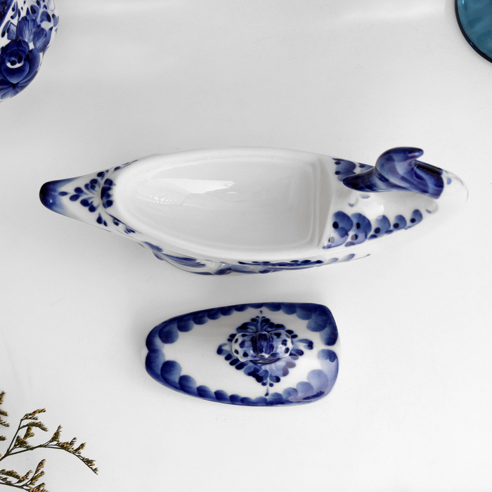 Икорница «Севрюжка», 90 мл, 22х16 см, гжель Икорница «Севрюжка», 90 мл, 22х16 см, гжель