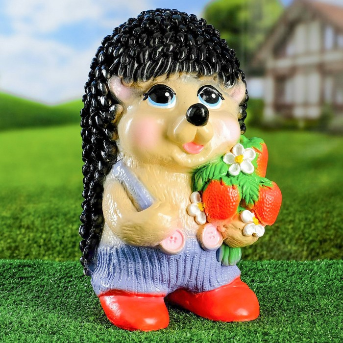 Садовая фигура  Садовая фигура "Ёж Семен с клубничкой" 17х17х35см