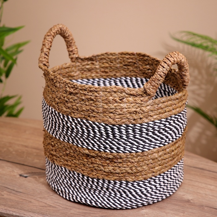 Корзина плетёная 35х35х40 см Корзина плетёная 35х35х40 см