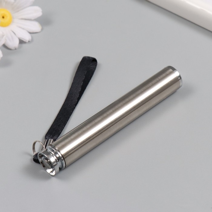 Фонарик свет металл с ремешком Фонарик свет металл с ремешком "Серебро" AAx1 шт 1,5х1,5х10,5 см