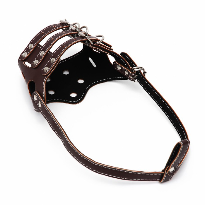 Намордник из прессованной кожи регулируемый, №3, ДН 6,8 см, ОМ 21-28 см, коричневый Намордник из прессованной кожи регулируемый, №3, ДН 6,8 см, ОМ 21-28 см, коричневый