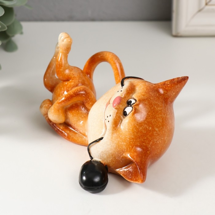 Сувенир полистоун лак Сувенир полистоун лак "Котик играет с компьютерной мышкой" 12х8,5х6,8 см