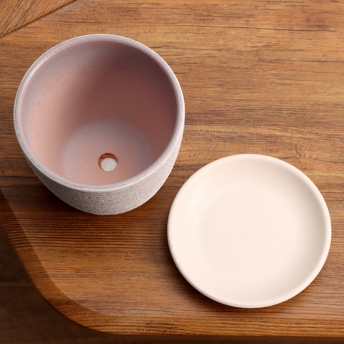 Горшок цветочный Халва сиреневый крокус №1, 0,7 л, d - 11,7 см Горшок цветочный Халва сиреневый крокус №1, 0,7 л, d - 11,7 см