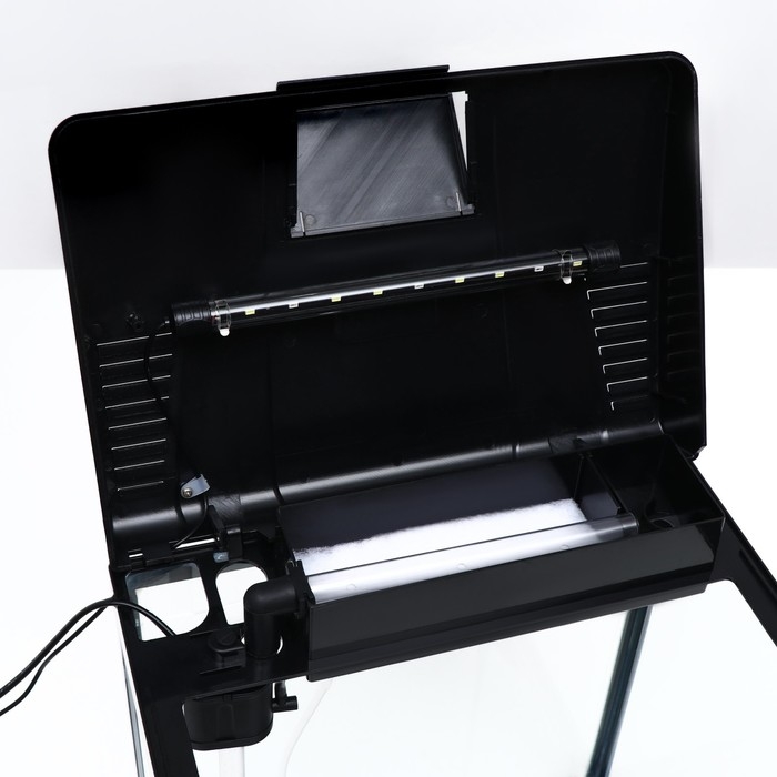 Аквариум SeaStar LS-380F в комплекте: LED-лампа, фильтр, 30 л, черный Аквариум SeaStar LS-380F в комплекте: LED-лампа, фильтр, 30 л, черный