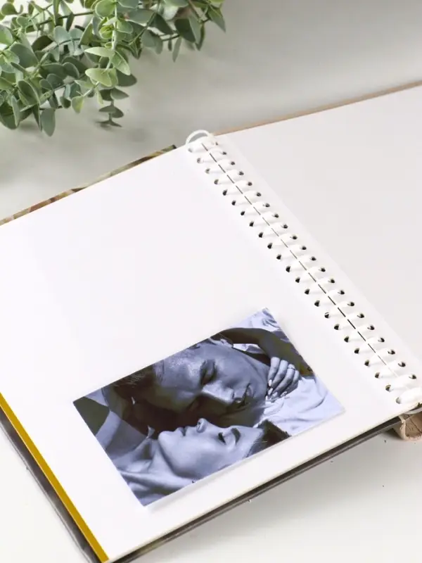 Фотоальбом 10 магнитных листов Фотоальбом 10 магнитных листов "Нежность" 23X28см, пер-т внутр.спираль