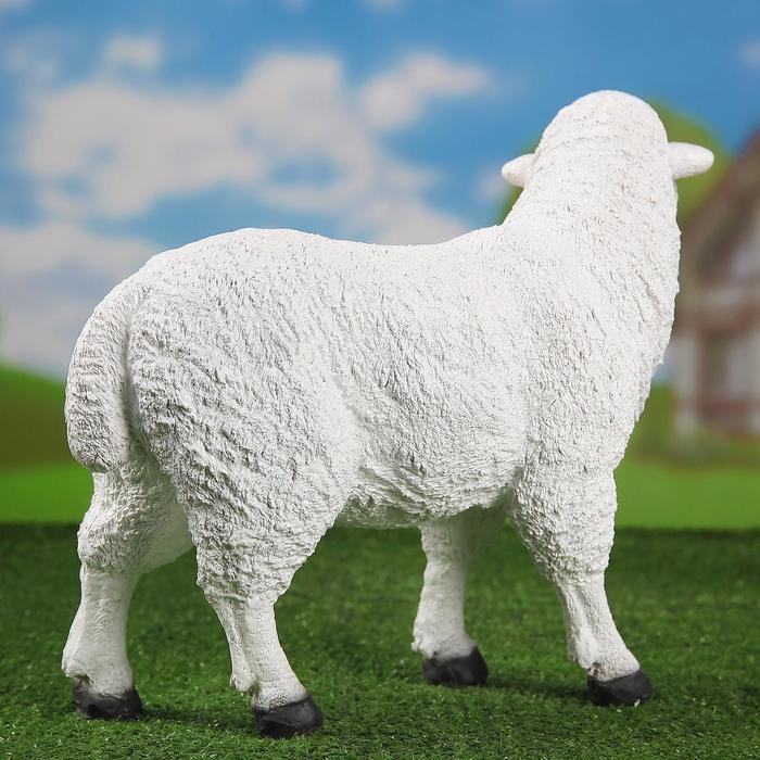 Садовая фигура из полистоуна «Овечка», 33 см Садовая фигура из полистоуна «Овечка», 33 см