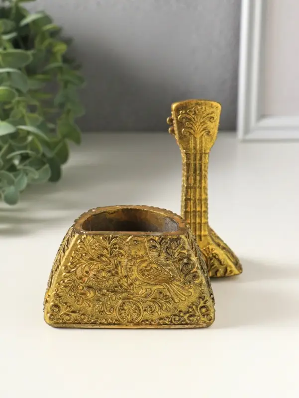 Шкатулка с крышкой для украшений &laquo;Балалайка&raquo;, 14.5&times;8.5&times;5.5 см, под золото