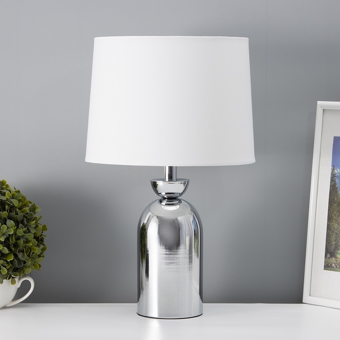 Настольная лампа с абажуром RISALUX «Джоел», Е27, 40 Вт, хром, 25×25×42.5 см Настольная лампа с абажуром RISALUX «Джоел», Е27, 40 Вт, хром, 25×25×42.5 см