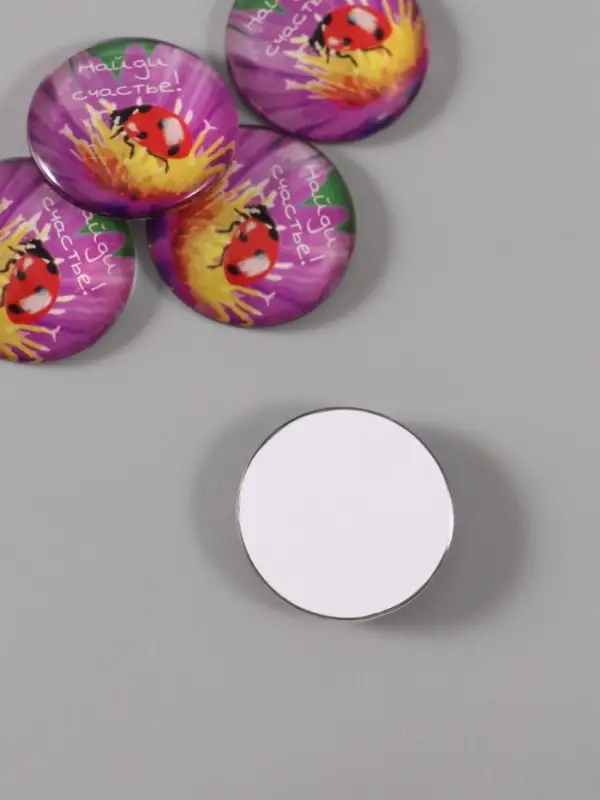 Кабошон стекло для творчества Кабошон стекло для творчества "Круг. Найди счастье!" 3х3 см