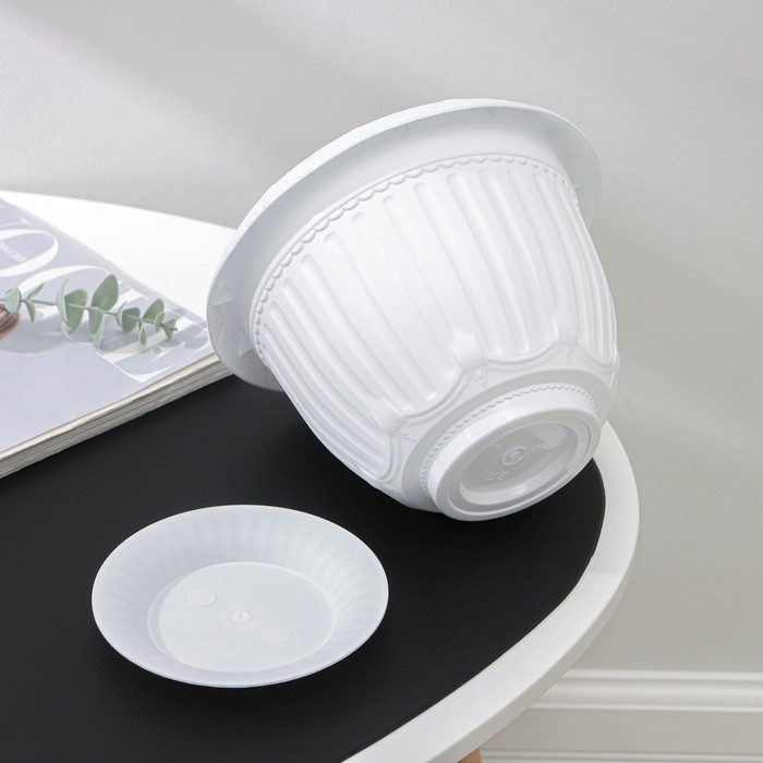 Горшок для цветов с поддоном «Байкал», 2 л, пластиковый, белый Горшок для цветов с поддоном «Байкал», 2 л, пластиковый, белый