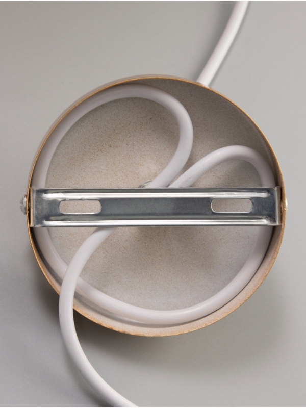 Светильник Ronald 1х40Вт Е27 пр-1м золотистый 36х36х15см Светильник Ronald 1х40Вт Е27 пр-1м золотистый 36х36х15см