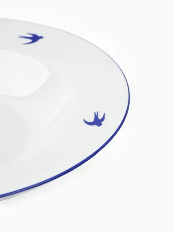Тарелка суповая керамическая &laquo;Ласточка&raquo;, d=22.4 см, ручная работа