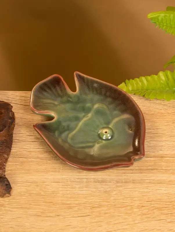 Подставка под благовония «Экзотическая рыбка», 10×14×2 см, керамика, зелёная Подставка под благовония «Экзотическая рыбка», 10×14×2 см, керамика, зелёная