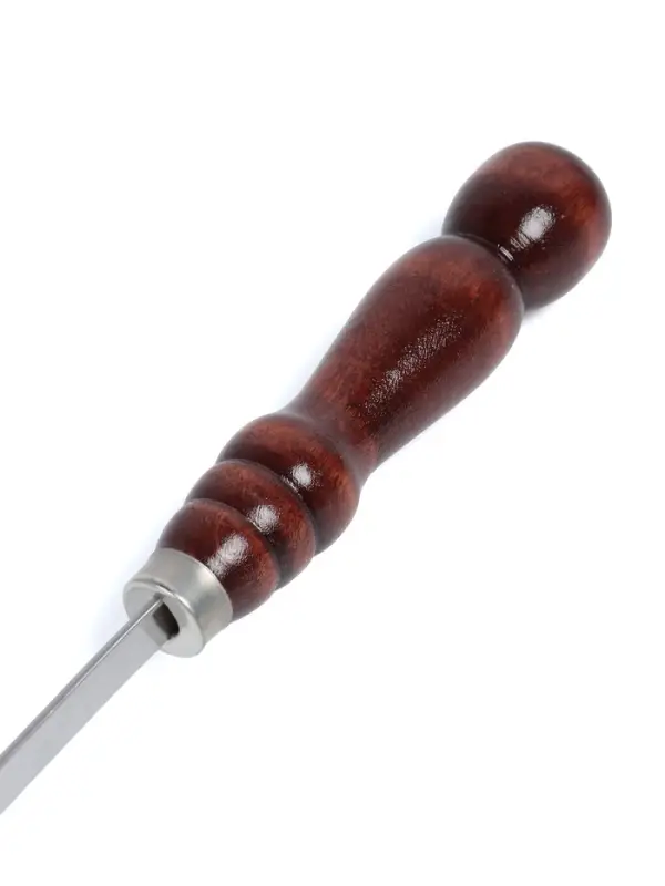 Кочерга с деревянной ручкой, рабочая длина - 50 см, ширина - 10 мм, толщина - 3 мм