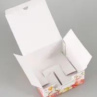 Коробка подарочная складная &laquo;Подарок с любовью&raquo;, 15&times;15&times;7 см
