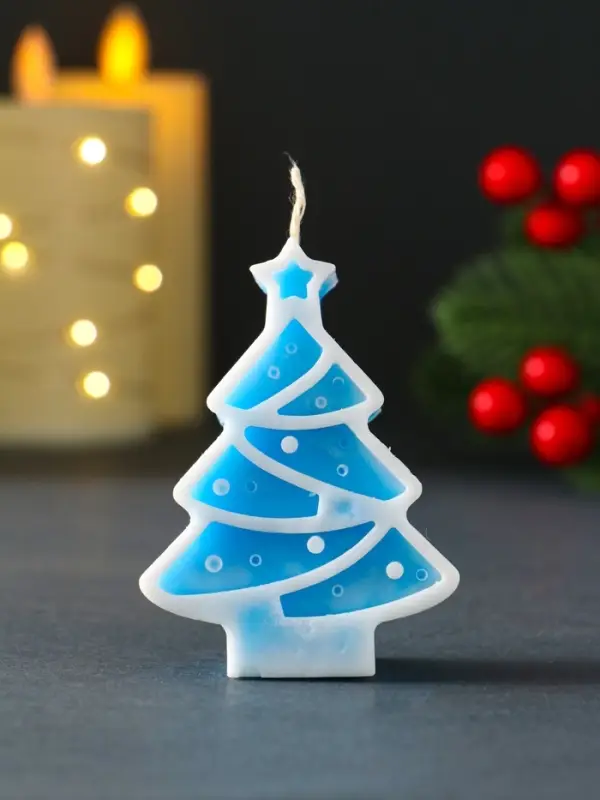 Свеча новогодняя Свеча новогодняя "Ёлочка с гирляндой" 55х75 мм, голубой