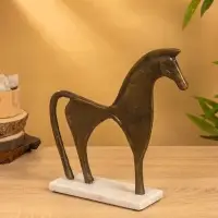 Сувенир интерьерный "Конь на пьедестале" 29,5х8х29 см, алюминий, мрамор