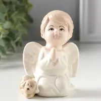 Фигурка керамика &laquo;Девочка-ангел с щенком молится&raquo;, 7.8&times;5.5&times;9 см