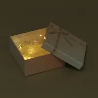Коробка подарочная с наполнением &laquo;Градиент&raquo;, 15&times;15&times;7 см, гирлянда, бумажный наполнитель
