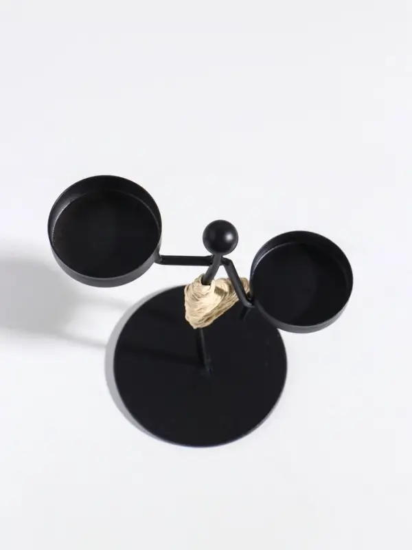 Подсвечник металл на 2 свечи  Подсвечник металл на 2 свечи "Аборигенка танцующая" d=4 см 10,5х8х16 см