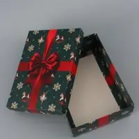 Коробка подарочная &laquo;Игрушки&raquo;, новогодняя, с крышкой, 24&times;17&times;8 см, зелёная
