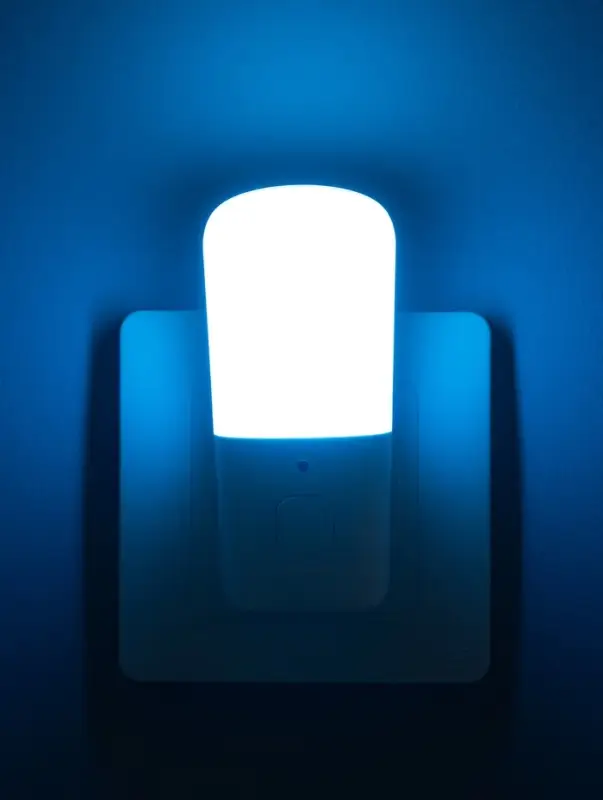 Ночник СТАРТ NL 2LED &laquo;Комета&raquo;, 1 Вт, RGB, 3000К, 9.5&times;4&times;2.5/6.5 см, белый