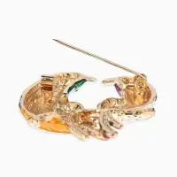 Брошь "Птицы парные", цветная в золоте