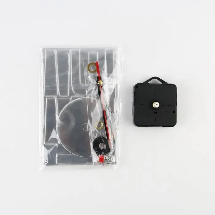 Часы настенные, 60&times;60 см