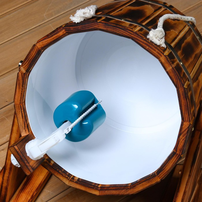 Обливное устройство с пластиковой вставкой 14 л, КЕДР, термодревесина Обливное устройство с пластиковой вставкой 14 л, КЕДР, термодревесина