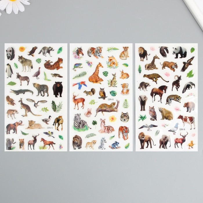 Наклейка пластик Наклейка пластик "Дикие животные" МИКС 10х21,5 см