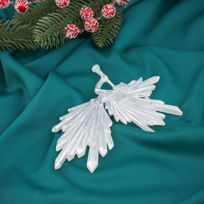 Украшение ёлочное Украшение ёлочное "Девушка с дудкой" 16х11, белый