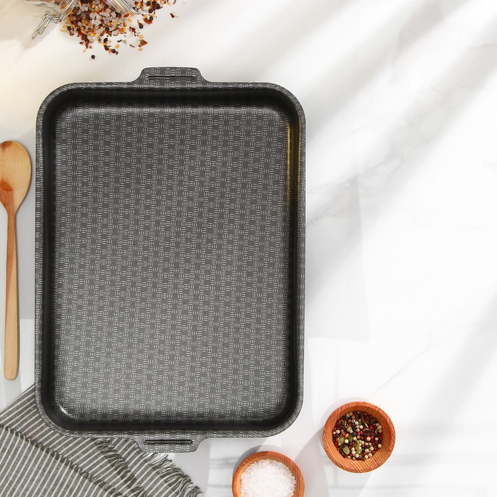 Противень «Хозяюшка», 27×35 см, h=6 см, антипригарное покрытие, цвет бордовый Противень «Хозяюшка», 27×35 см, h=6 см, антипригарное покрытие, цвет бордовый