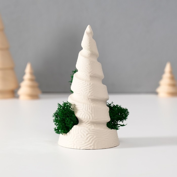 Сувенир  Сувенир "Елка" со мхом белая, высота 10 см, d-5 см (мох зелен стабил)
