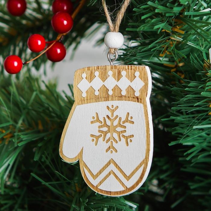 Подвеска новогодняя &laquo;Новогодняя варежка&raquo;