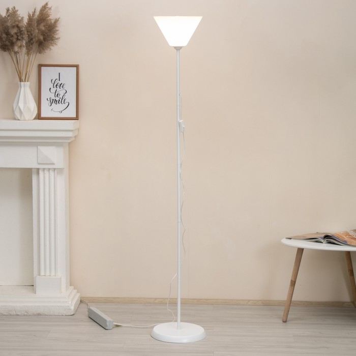 Торшер  Торшер "Изи" 1х15Вт Е27 МОДЕЛЬ: BR 01000 белый