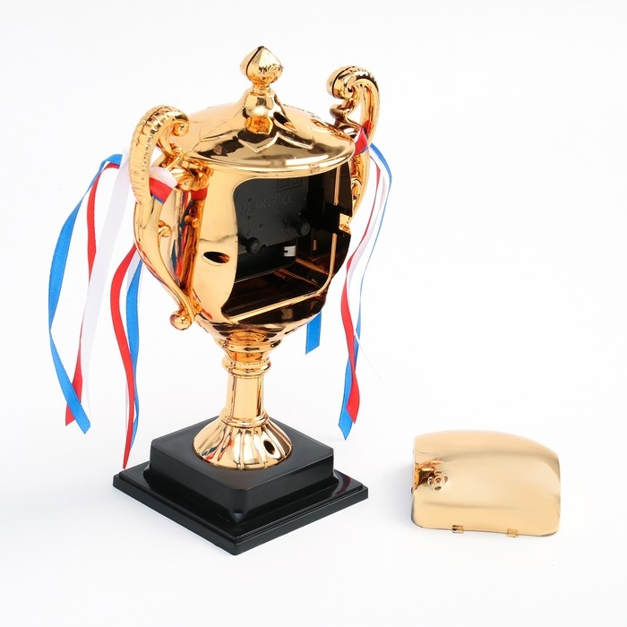 Часы - будильник настольные Часы - будильник настольные "Кубок", дискретный ход, циферблат d-6 см, 14.5 x 21 см, АА