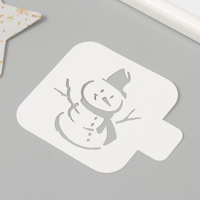 Трафарет новогодний пластиковый Трафарет новогодний пластиковый "Снеговик", размер 9х9 см