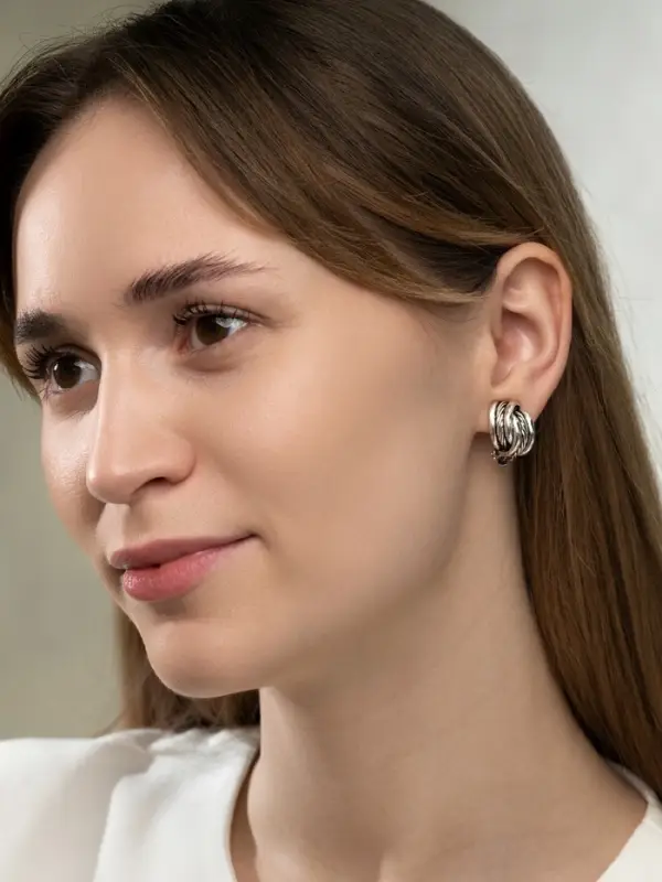 Серьги клипсы для ушей QF &laquo;Узел&raquo;, цвет чернёное серебро