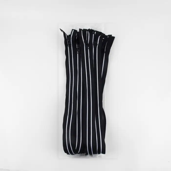 Молния «Трактор», №8, разъёмная, замок автомат, 60 см, чёрная, белая Молния «Трактор», №8, разъёмная, замок автомат, 60 см, чёрная, белая