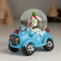 Сувенир полистоун водяной шар "Дед Мороз/Снеговик на джипе" МИКС 7,2х5,8х7 см